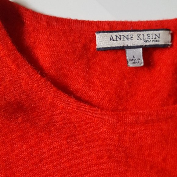 Anne Klein Sweater - Picture 2 of 2